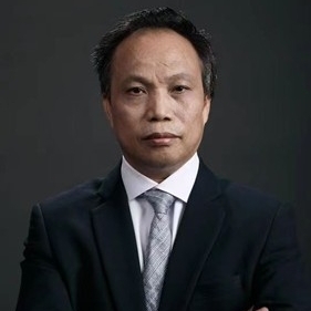 张桃  